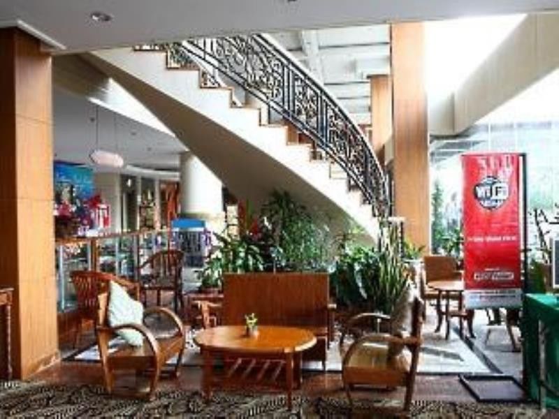Wattana Park Hotel Trang Exterior foto
