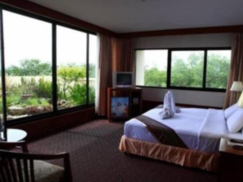 Wattana Park Hotel Trang Exterior foto