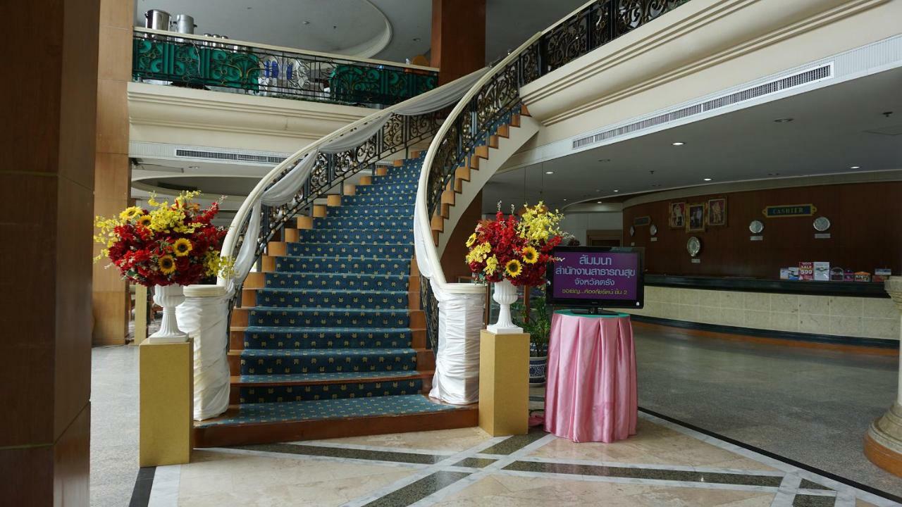 Wattana Park Hotel Trang Exterior foto