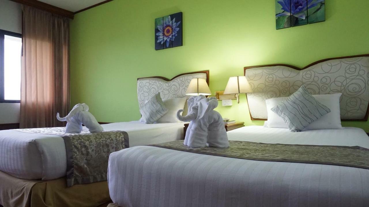Wattana Park Hotel Trang Exterior foto